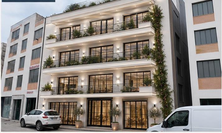 Piraeus 14-apartment conversion
